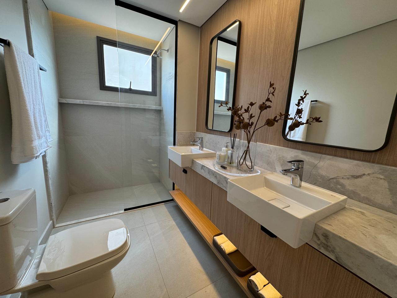 WhatsApp Image 2025-10-08 at 09.29.47 (1)