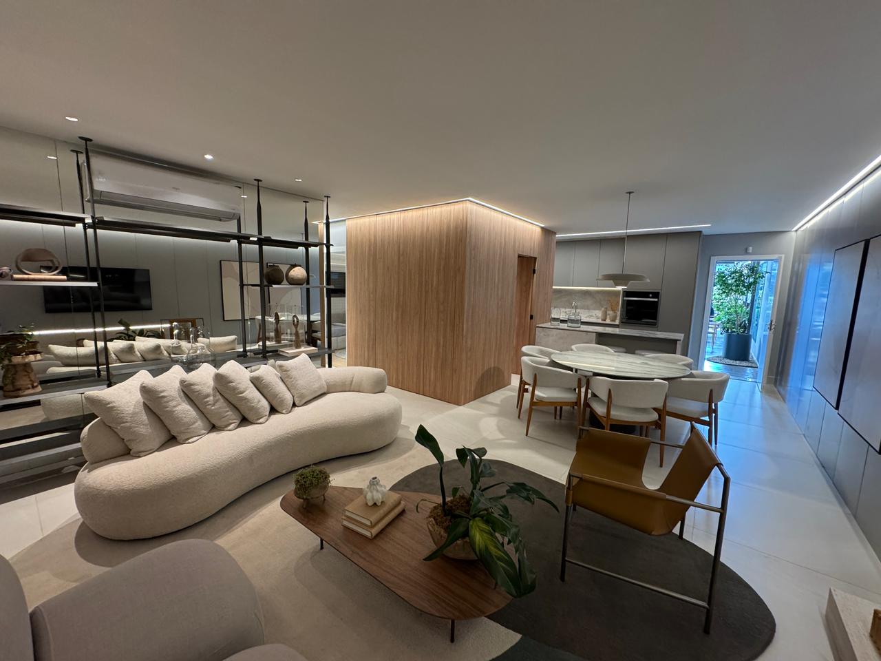 WhatsApp Image 2025-10-08 at 09.29.50 (1)