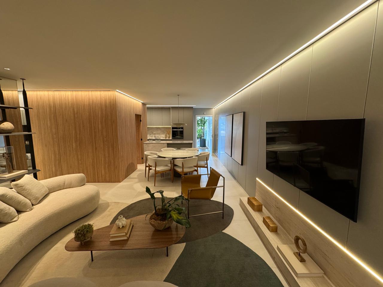 WhatsApp Image 2025-10-08 at 09.29.50 (2)